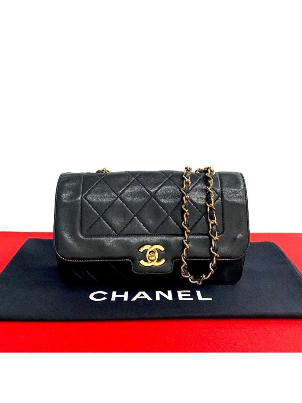 Chanel Vintage Quilted CC Logo Lambskin Leather Chain Shoulder Bag Black
